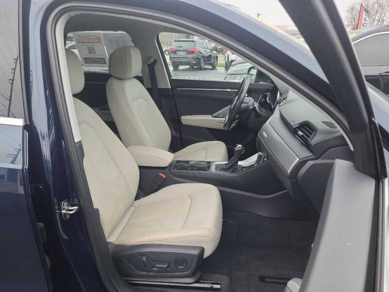 2020 Audi Q3 quattro Premium Plus 45 TFSI