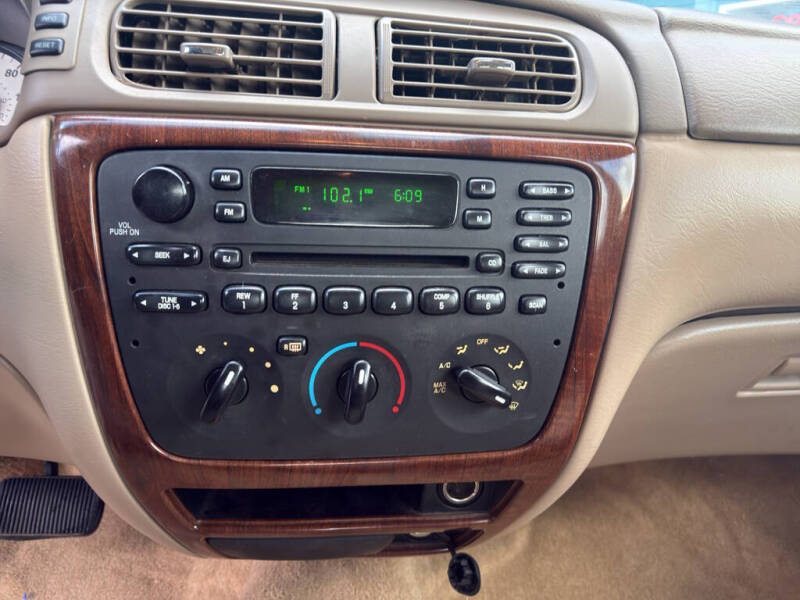 2005 Ford Taurus SEL