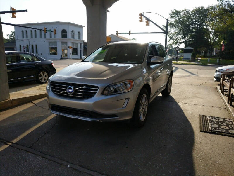 2015 Volvo XC60 for sale at ROBINSON AUTO BROKERS in Dallas NC