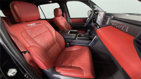 2025 Toyota Sequoia SR5