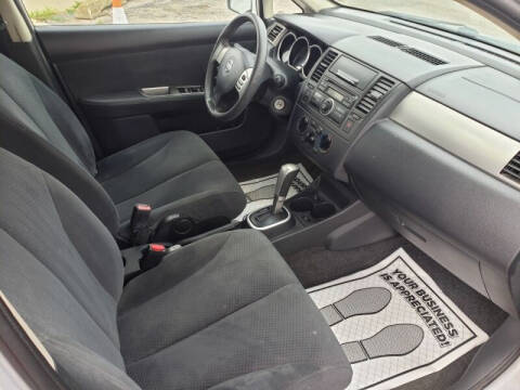 2012 Nissan Versa 1.8 S