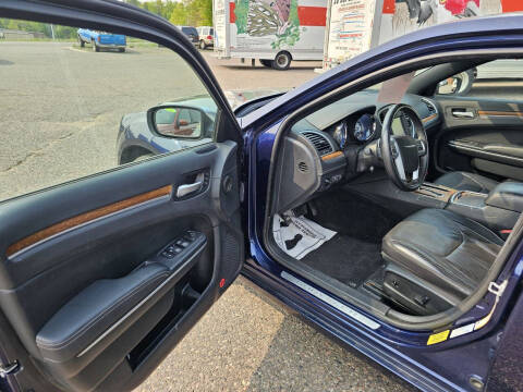 2014 Chrysler 300 C John Varvatos Luxury