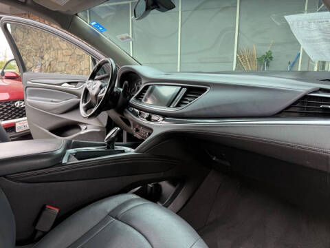 2020 Buick Enclave Essence