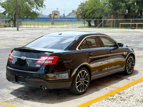 2018 Ford Taurus SEL