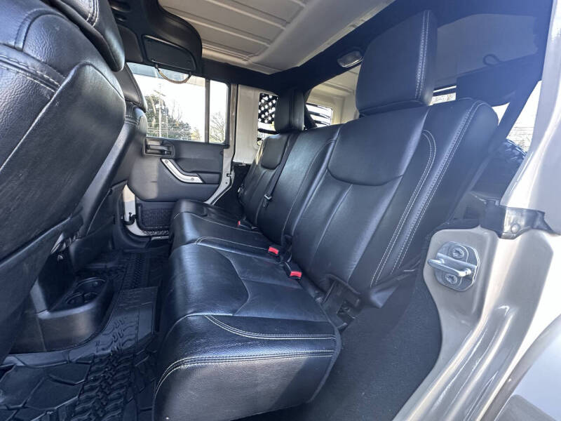 2016 Jeep Wrangler Unlimited Sahara