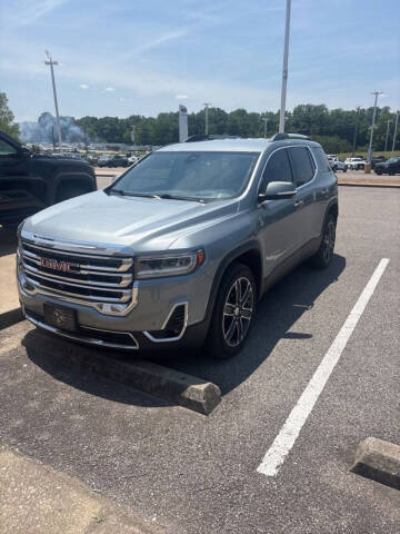 2023 GMC Acadia SLT