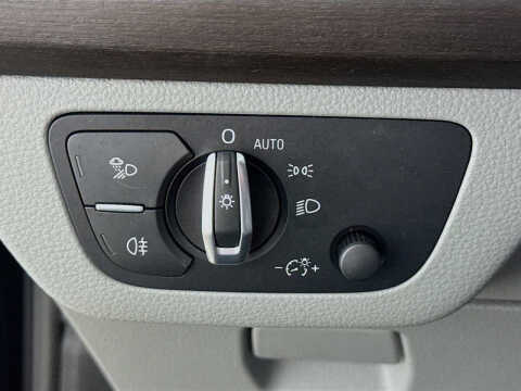 2022 Audi Q5 quattro S line Premium 45 TFSI