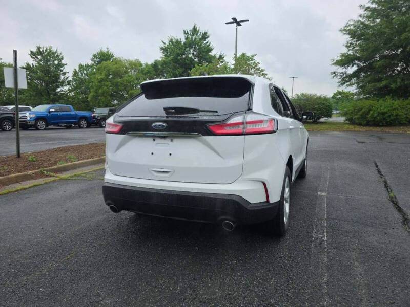 2020 Ford Edge SE