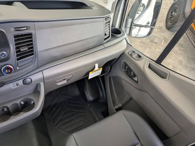 2025 Ford Transit 250