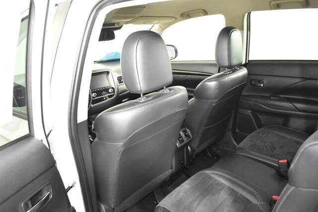 2020 Mitsubishi Outlander SE