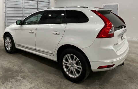 2016 Volvo XC60 T5 Platinum