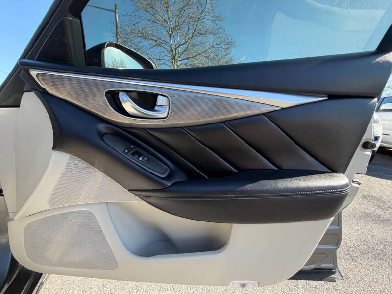 2014 Infiniti Q50
