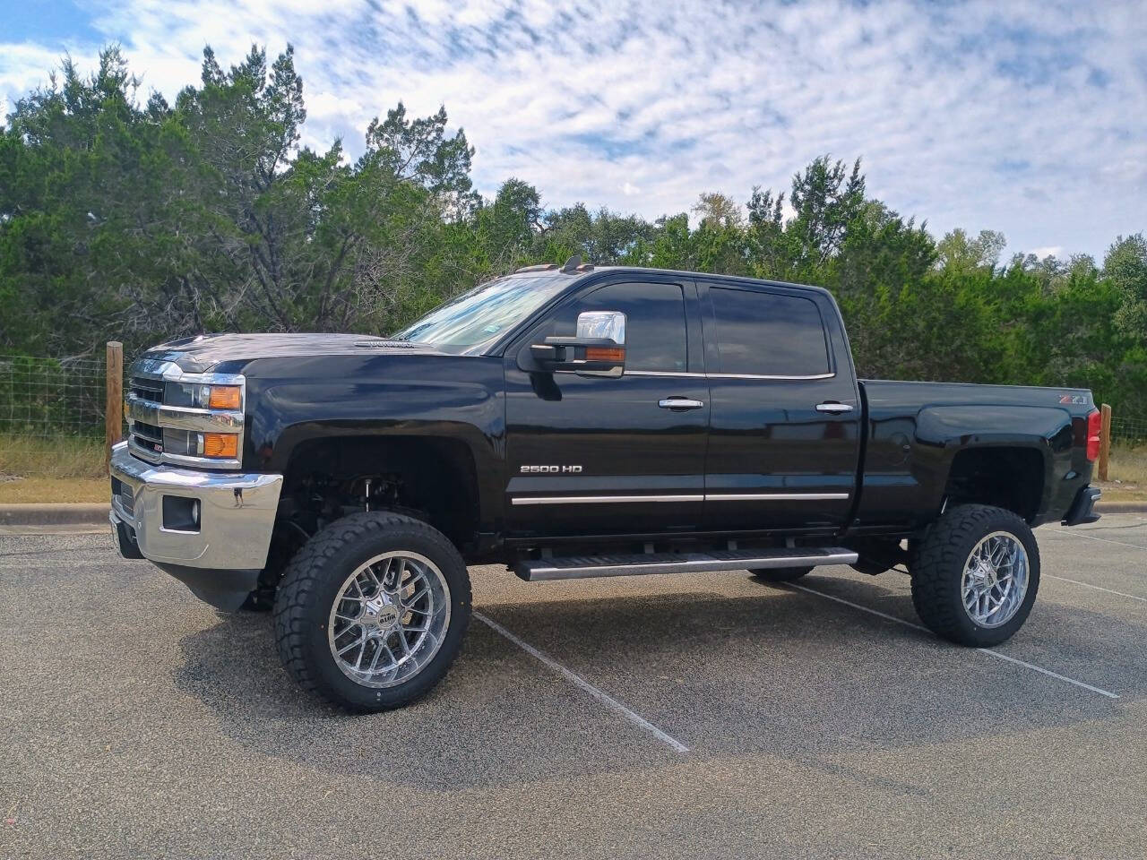 2019 Chevrolet Silverado 2500HD for sale at T.D.D.S.Auto in Cedar Park, TX