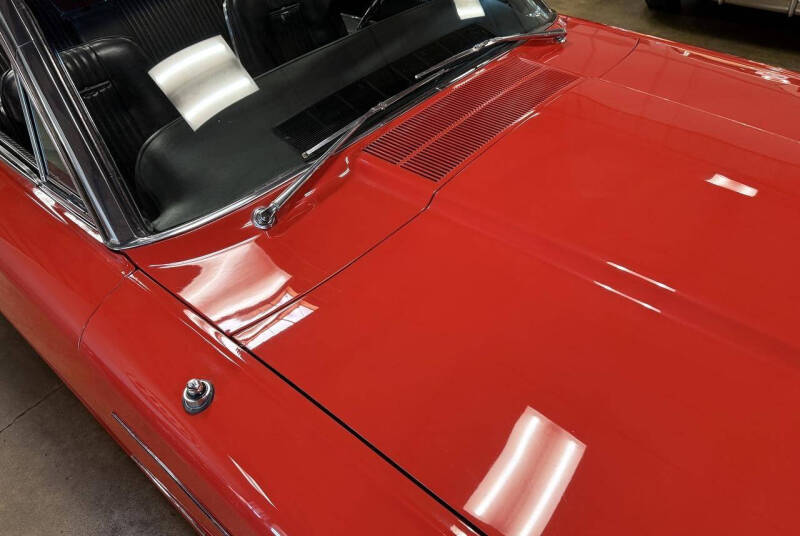 1965 Ford Thunderbird