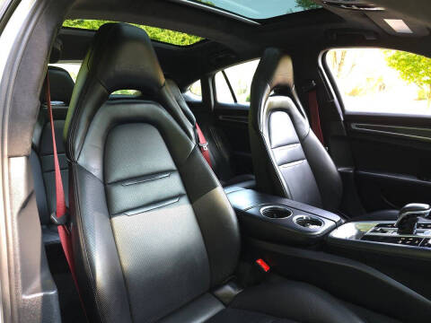 2018 Porsche Panamera Turbo