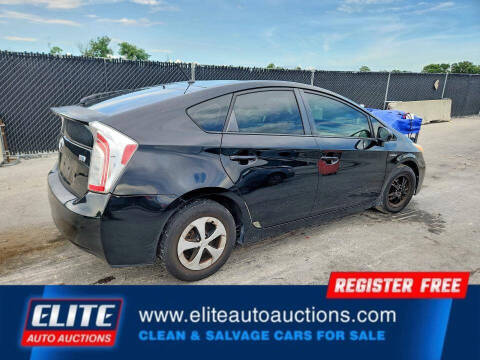 2013 Toyota Prius Two