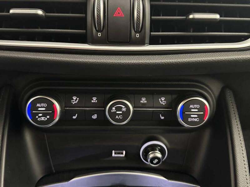 2022 Alfa Romeo Stelvio Sprint