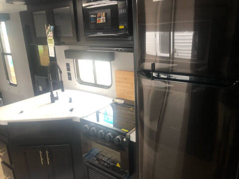 2021 FOR RENT!!!  Forest River Greywolf 23DBH