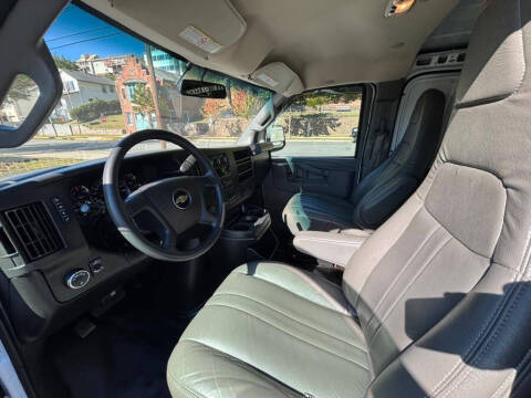 2019 Chevrolet Express 2500