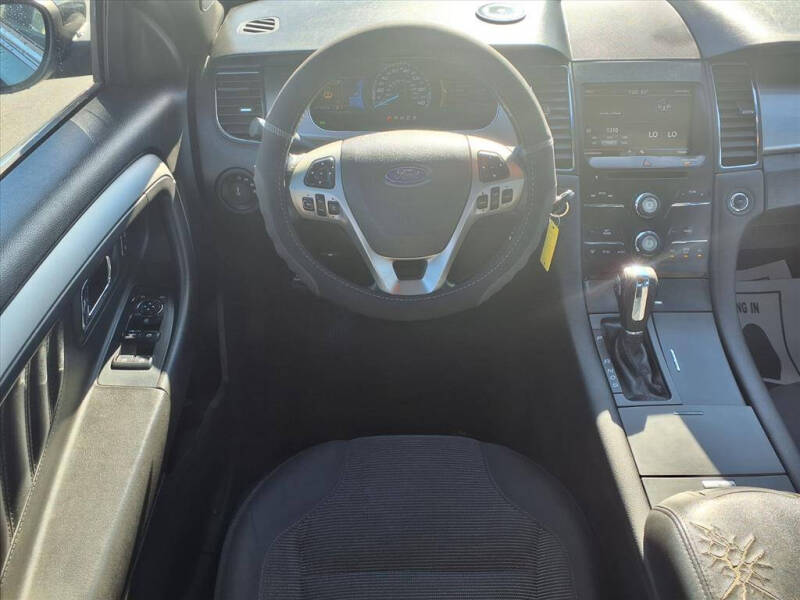 2013 Ford Taurus SEL