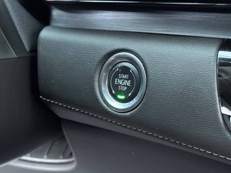 2024 Cadillac Escalade Luxury