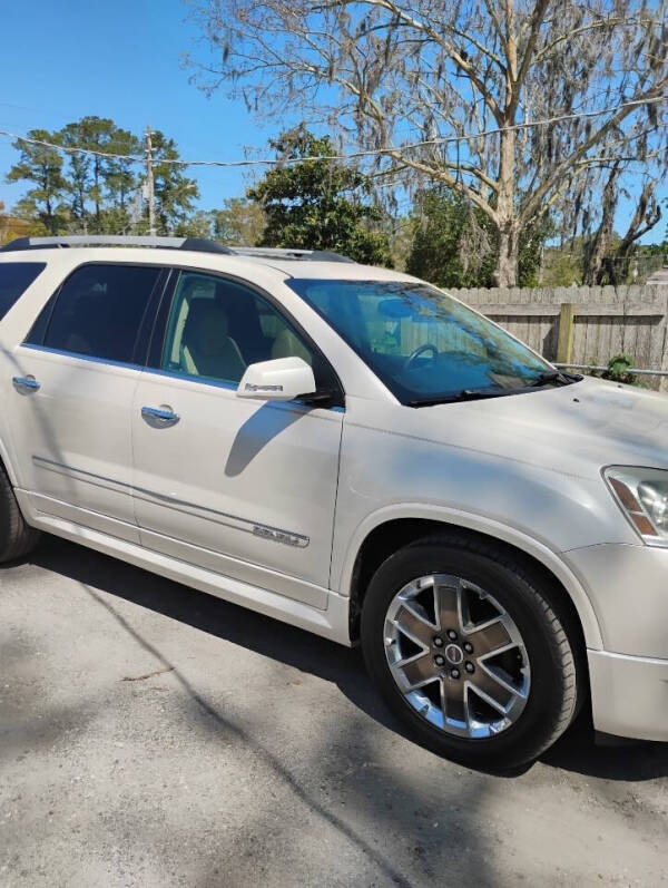 2011 GMC Acadia Denali