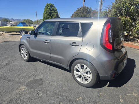 2016 Kia Soul +