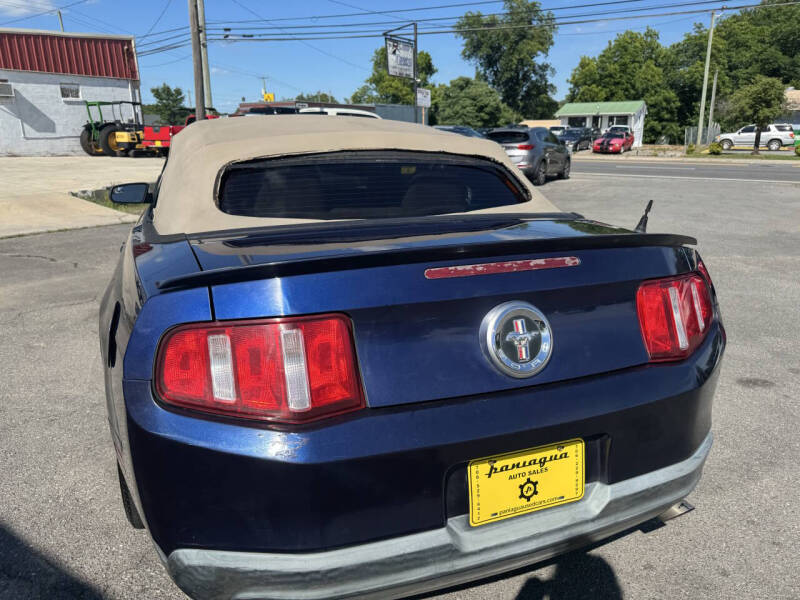 2012 Ford Mustang V6