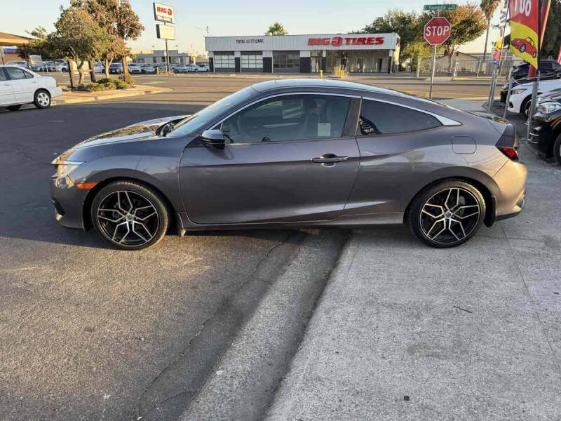 2017 Honda Civic LX-P