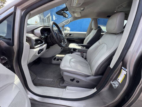 2018 Chrysler Pacifica Touring L