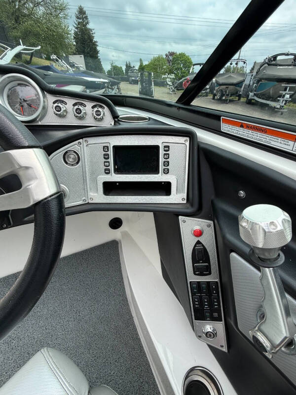2014 MasterCraft X10