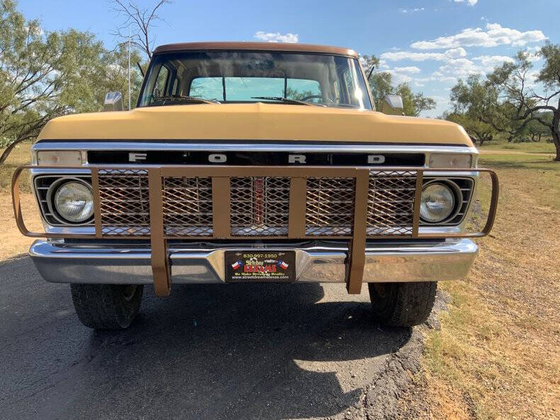 1975 Ford F-250