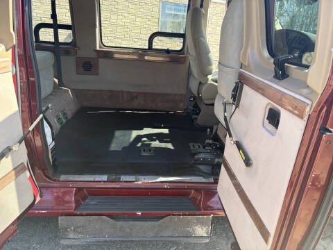 2006 Ford E-Series E-250 SD