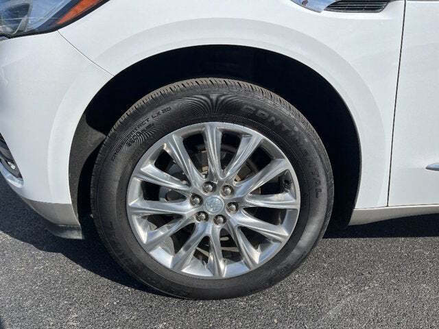 2020 Buick Enclave 9