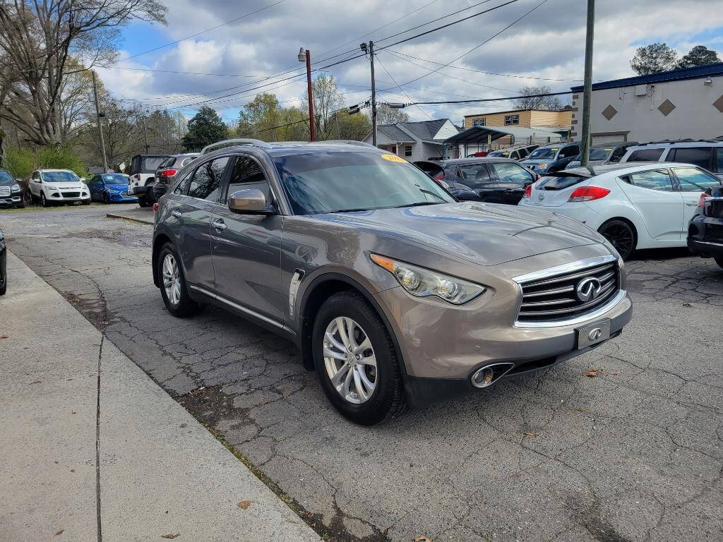 2013 INFINITI FX37 for sale at DAGO'S AUTO SALES LLC in Dalton, GA