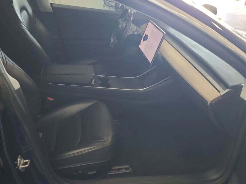 2019 Tesla Model 3 Mid Range