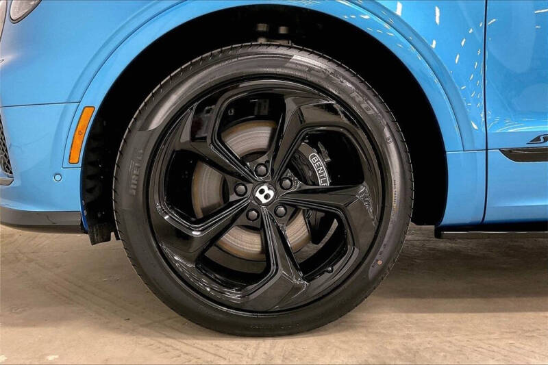 2024 Bentley Bentayga S V8
