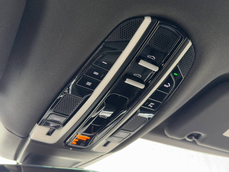 2022 Porsche Panamera 4S E-Hybrid