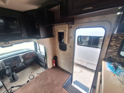 2016 NeXus RV Phantom 325C