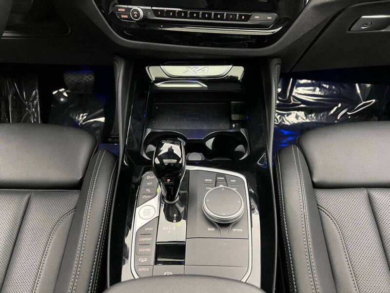 2024 BMW X4 xDrive30i