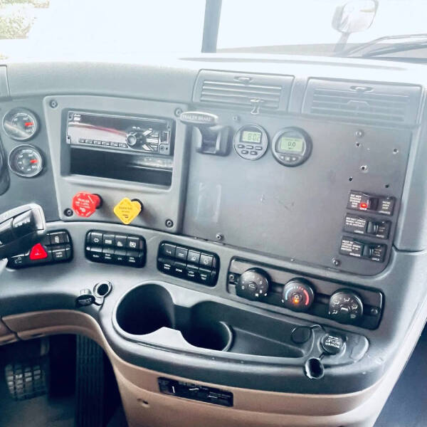 2018 Freightliner Cascadia