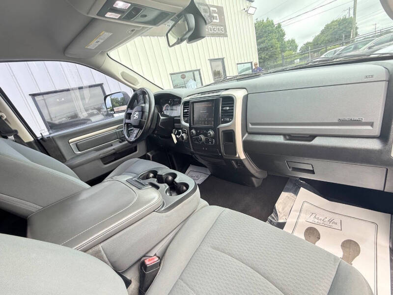 2013 RAM 1500 SLT