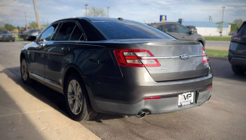 2015 Ford Taurus