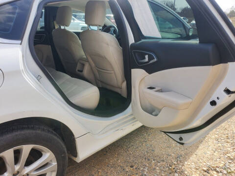 2015 Chrysler 200 Limited