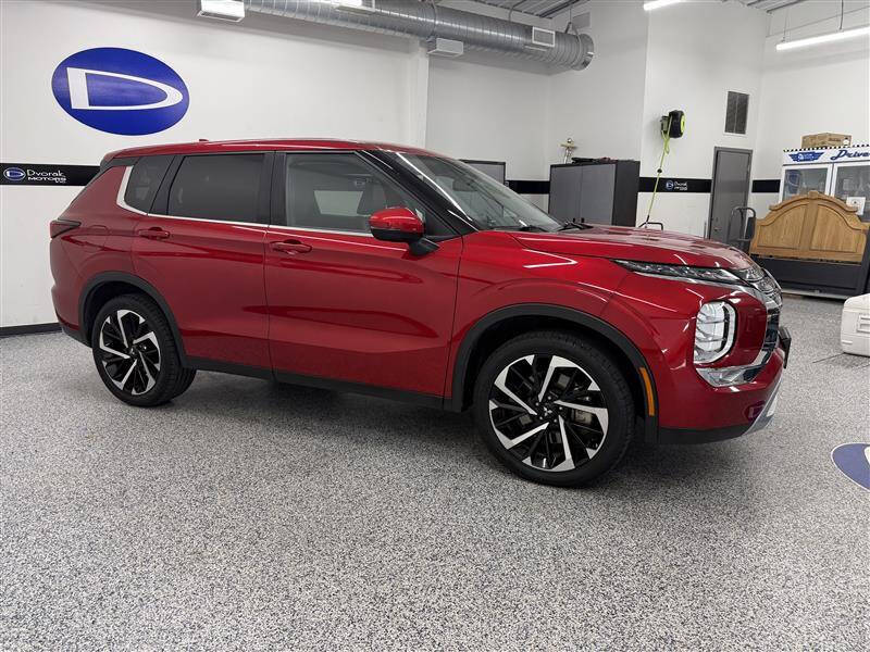 2024 Mitsubishi Outlander SE