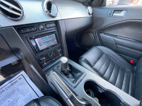 2007 Ford Mustang GT Deluxe