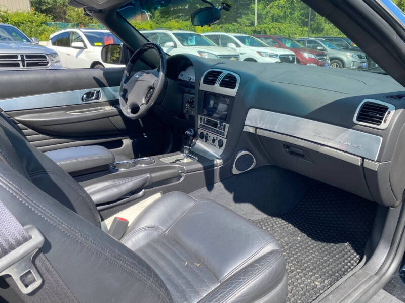 2002 Ford Thunderbird Deluxe