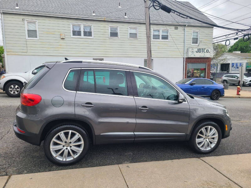2012 Volkswagen Tiguan SE