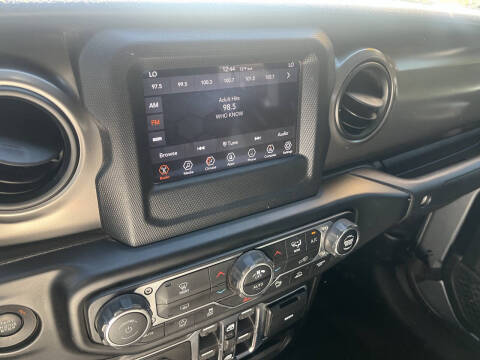 2020 Jeep Gladiator Sport Altitude