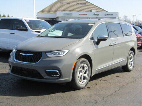 2023 Chrysler Pacifica for sale at Brunswick Auto Mart in Brunswick OH